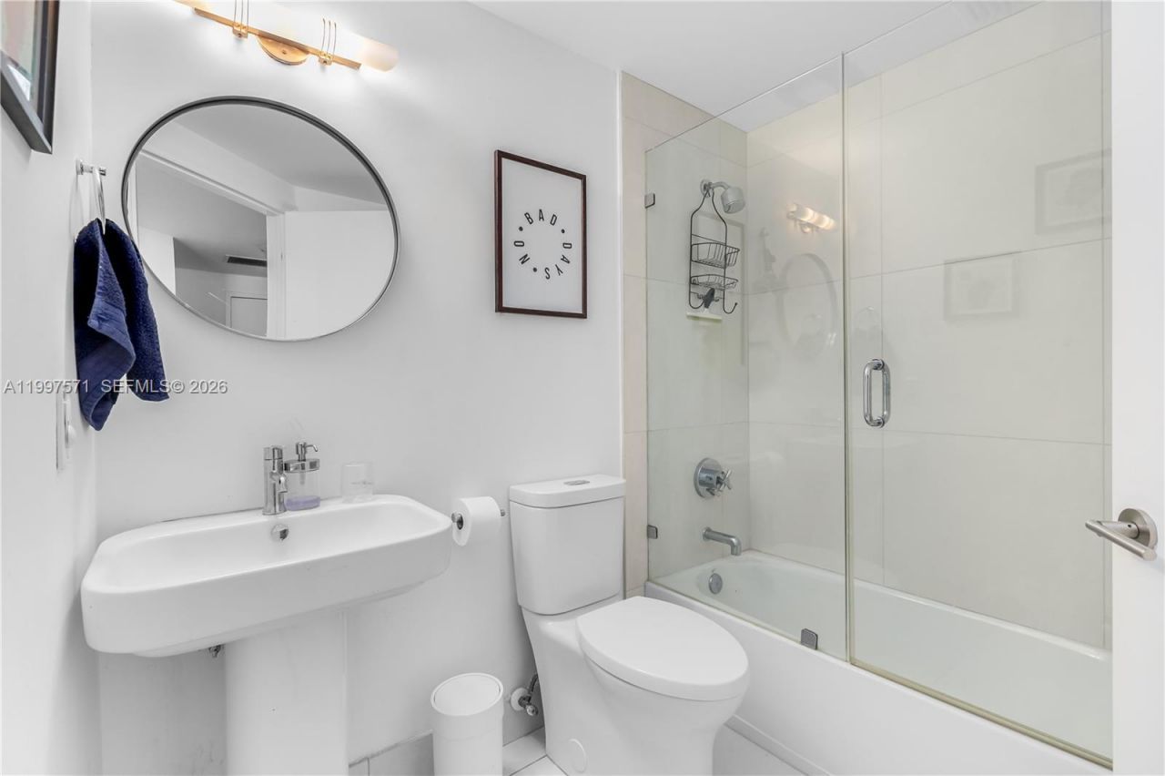 5970 Indian Creek Dr , Unit 502, Miami Beach, FL 33140 Photo