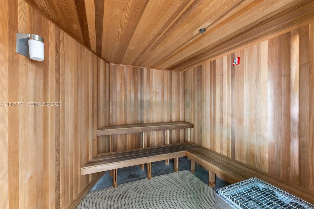 5970 Indian Creek Dr , Unit 502, Miami Beach, FL 33140 Photo