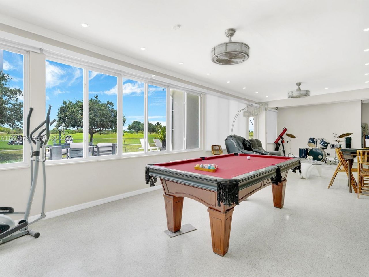 621 E Tropical Way , Plantation, FL 33317 Photo