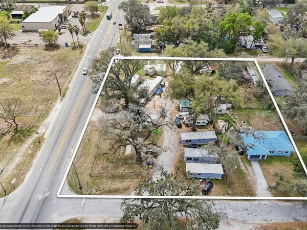 4233 GALL BLVD , Zephyrhills, FL 33452