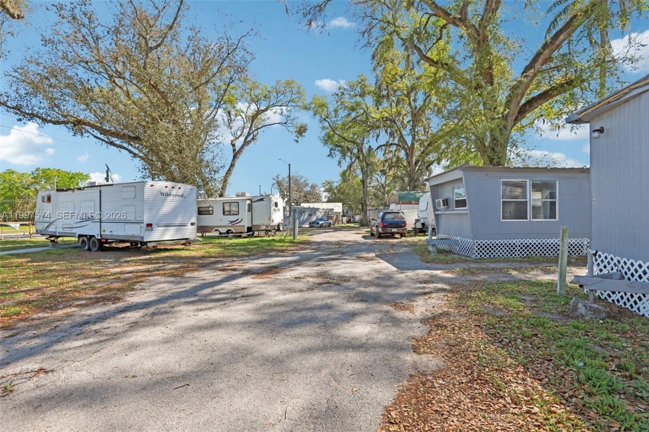 4233 Gall Blvd , Zephyrhills, FL 33452 Photo