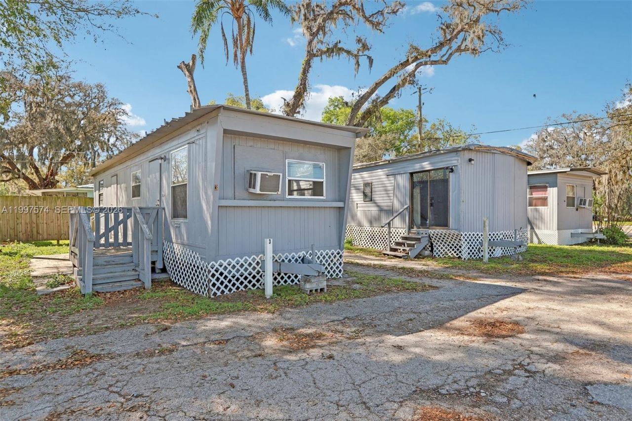 4233 Gall Blvd , Zephyrhills, FL 33452 Photo