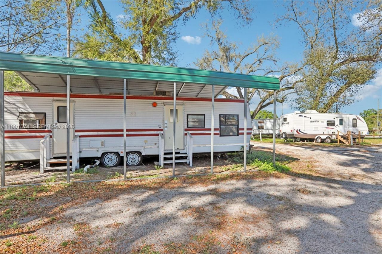 4233 Gall Blvd , Zephyrhills, FL 33452 Photo