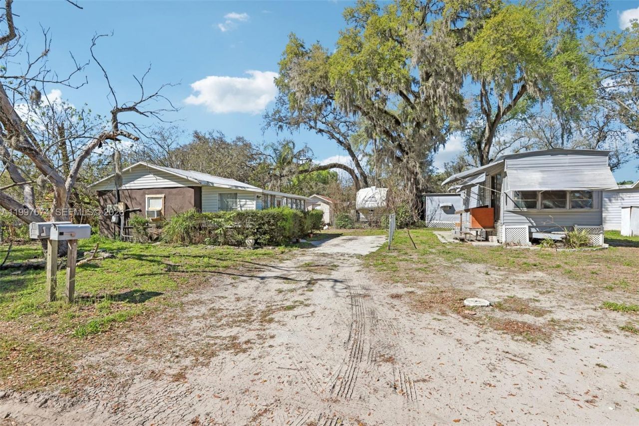 4233 Gall Blvd , Zephyrhills, FL 33452 Photo