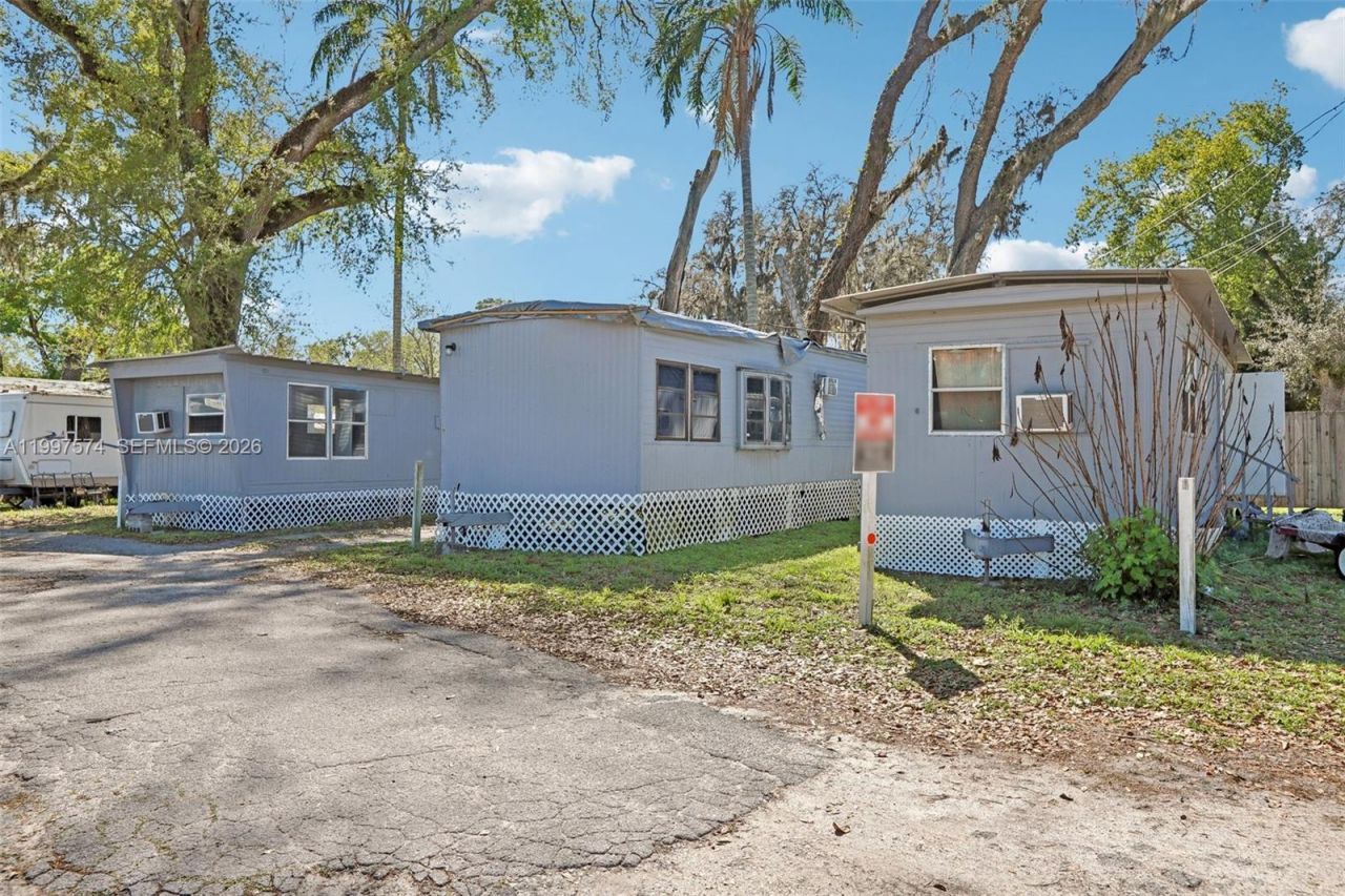 4233 Gall Blvd , Zephyrhills, FL 33452 Photo