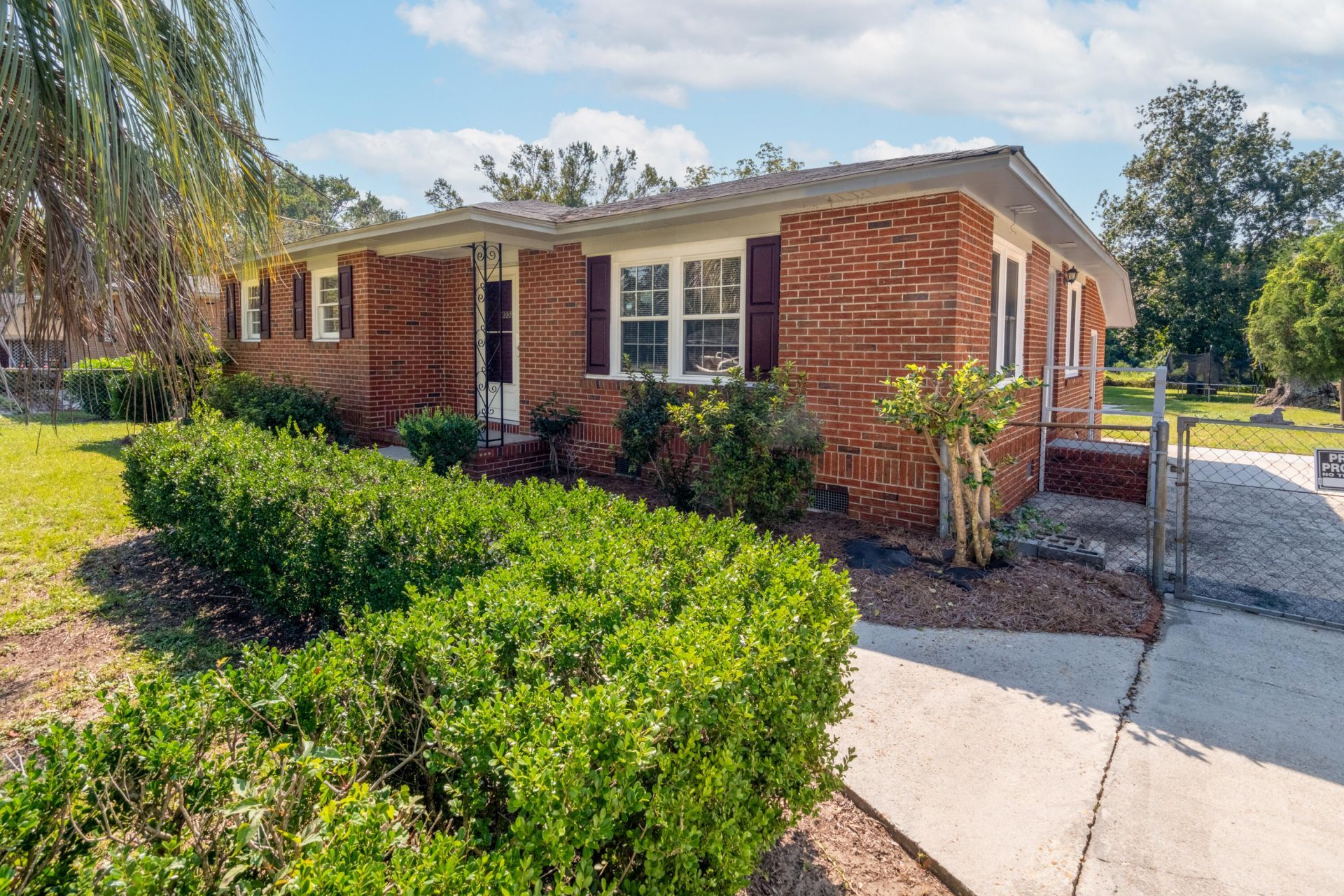 4557 W Montague Avenue Photo 4