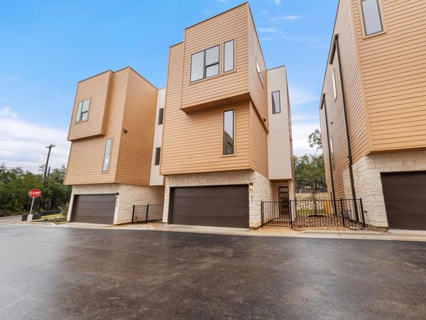 6819 Wolfcreek PASS, Unit 21, Austin, TX 78749