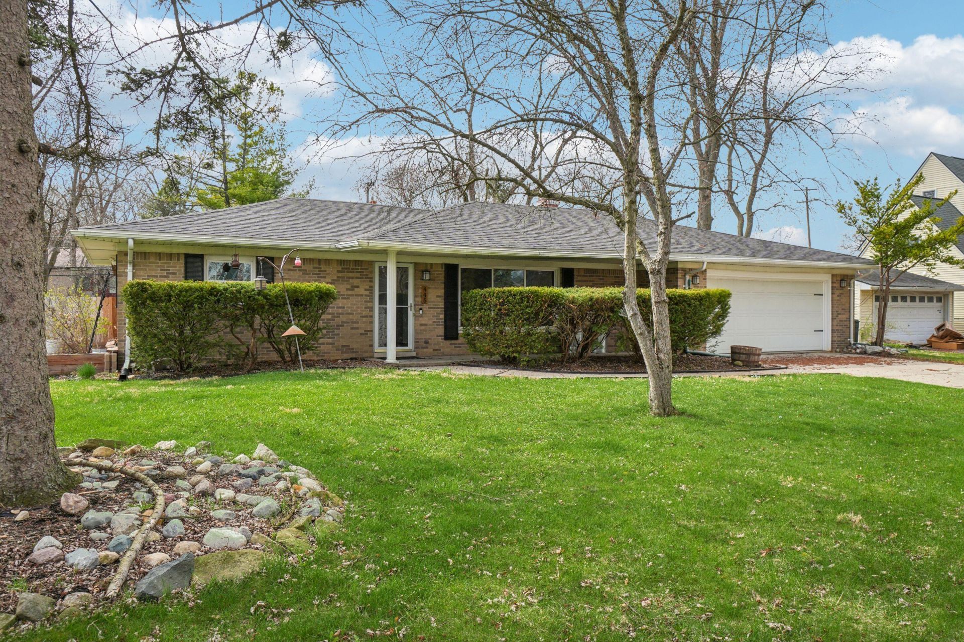 445 Courtland Street, Ypsilanti, MI 48197 Main Photo