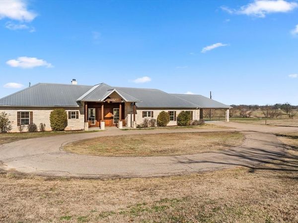 240 Private Road 1613 , Mount Pleasant, TX 75455