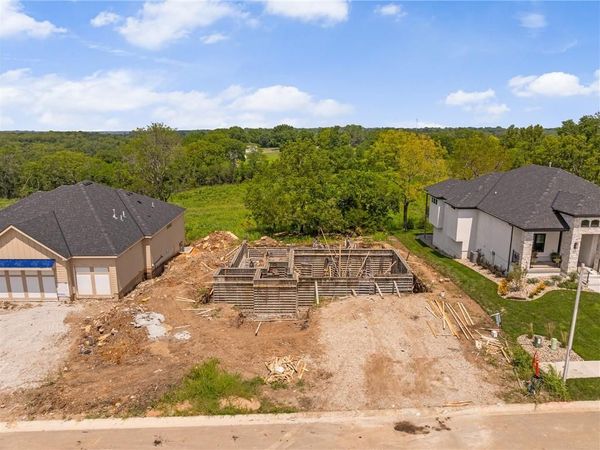 25150 W 141st Street, Olathe, KS 66061