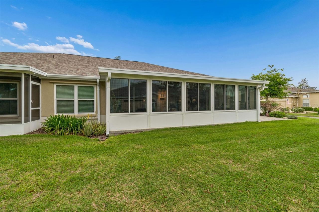 2006 Grantham Greens Drive, Sun City Center, FL 33573 Photo