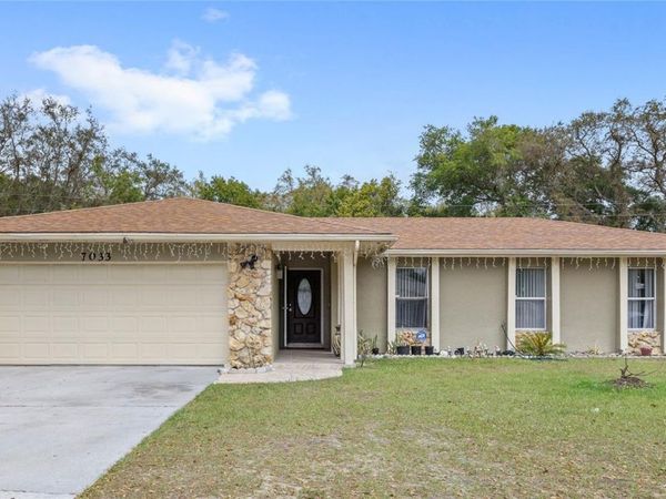 7033 TALLOWTREE LANE , ORLANDO, FL 32835