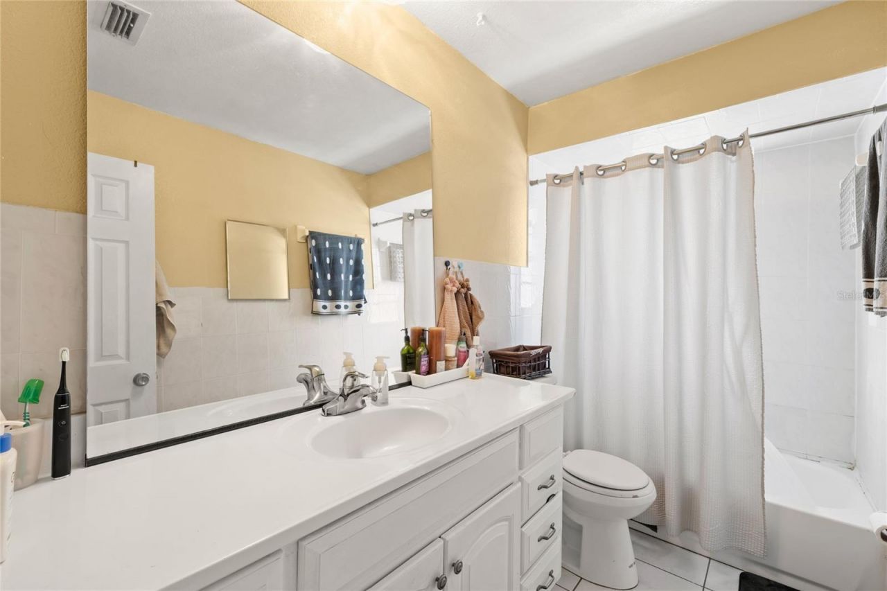 7033 Tallowtree Lane , Orlando, FL 32835 Photo