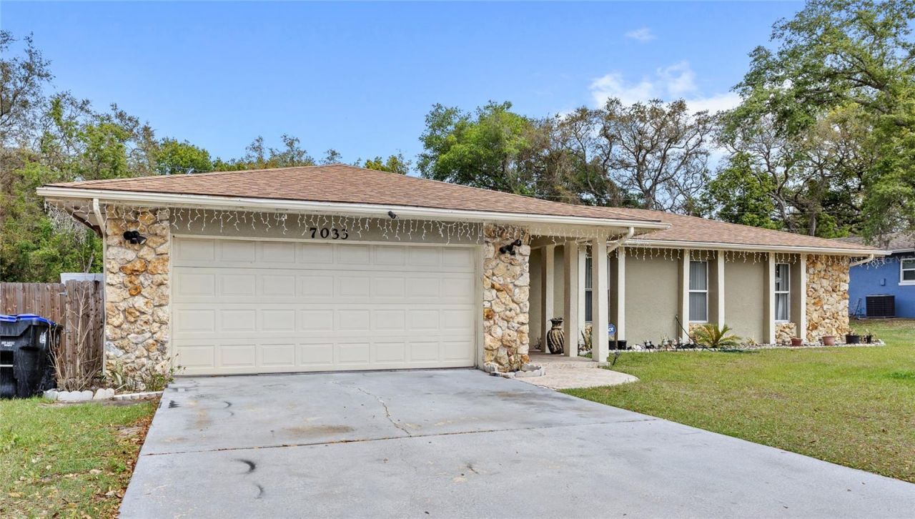 7033 Tallowtree Lane , Orlando, FL 32835 Photo