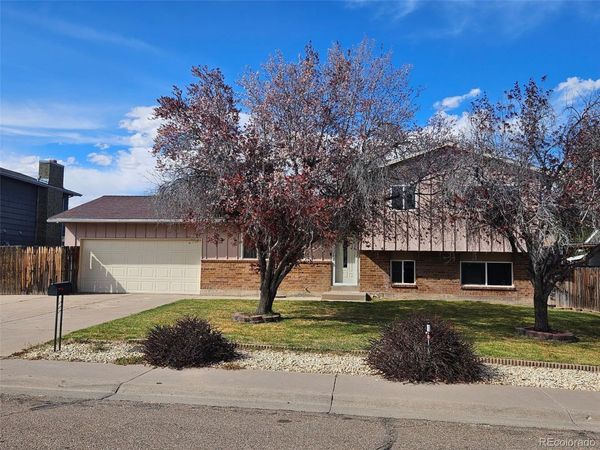 58 Briarwood Circle, Pueblo, CO 81005