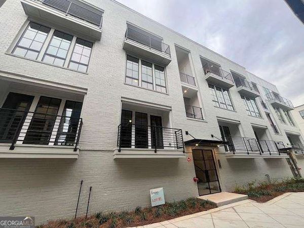 922 Hughley Circle, Unit 81, Atlanta, GA 30316