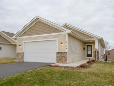 5404 Cinnamon Point, Mayer, MN 55360