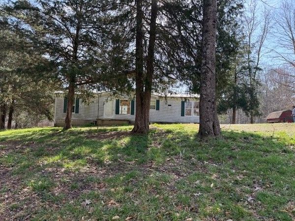 60 Robert Barnhill Rd, Paris, TN 38242