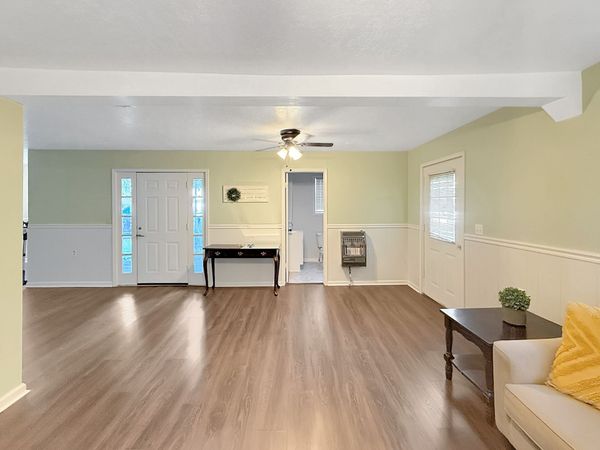 211 Meridian Dr , Greenfield, TN 38230