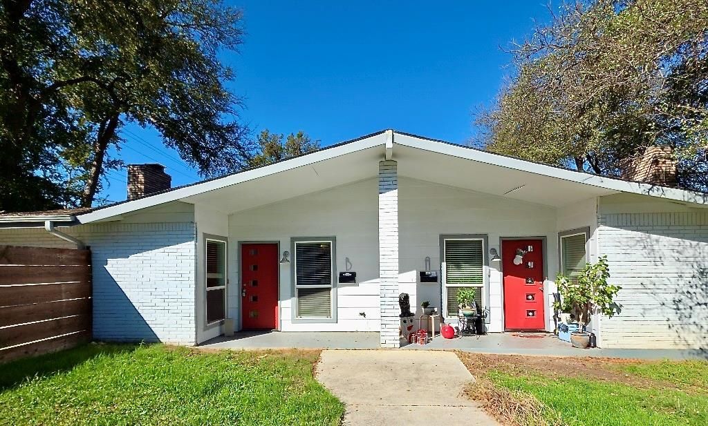 2403 La Casa Dr, Unit B, Austin, TX 78704 Main Photo