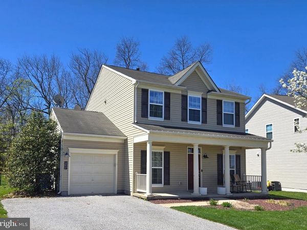 160 HICKORY RIDGE CIRCLE, YORK, PA 17404