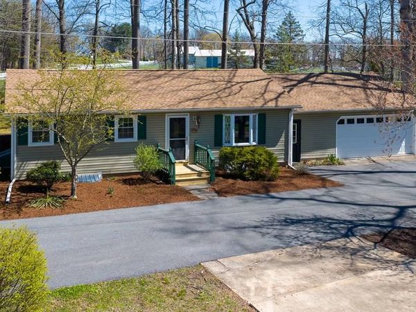 1411 S MOUNTAIN ROAD , DILLSBURG, PA 17019