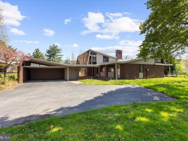 7 STONE HOLLOW COURT, PIKESVILLE, MD 21208