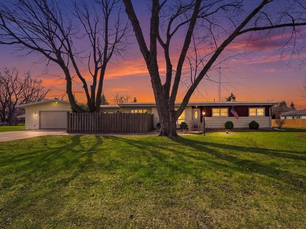 N5954 Deming PLACE, Fond Du Lac, WI 54935