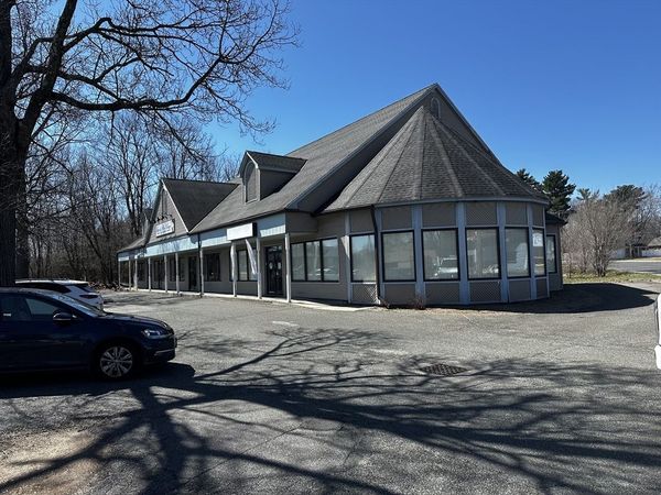 16-24 Arnold Ave, Springfield, MA 01119