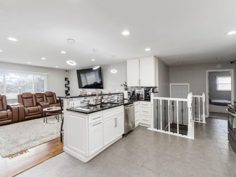 1316 College Avenue , Columbus, OH 43209 Photo 17