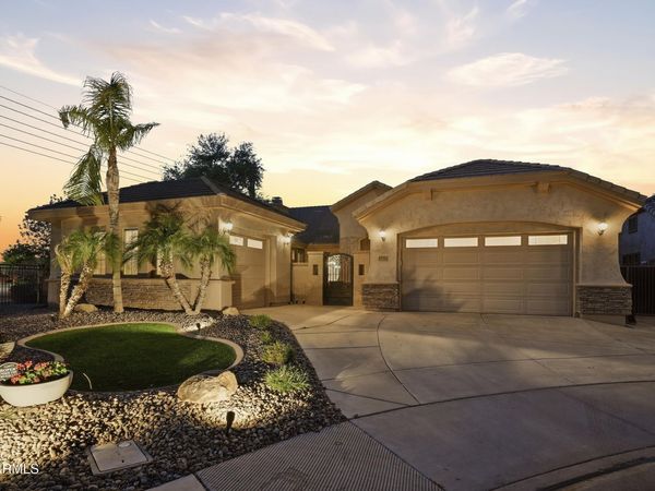 2004 E CANYON Place, Chandler, AZ 85249