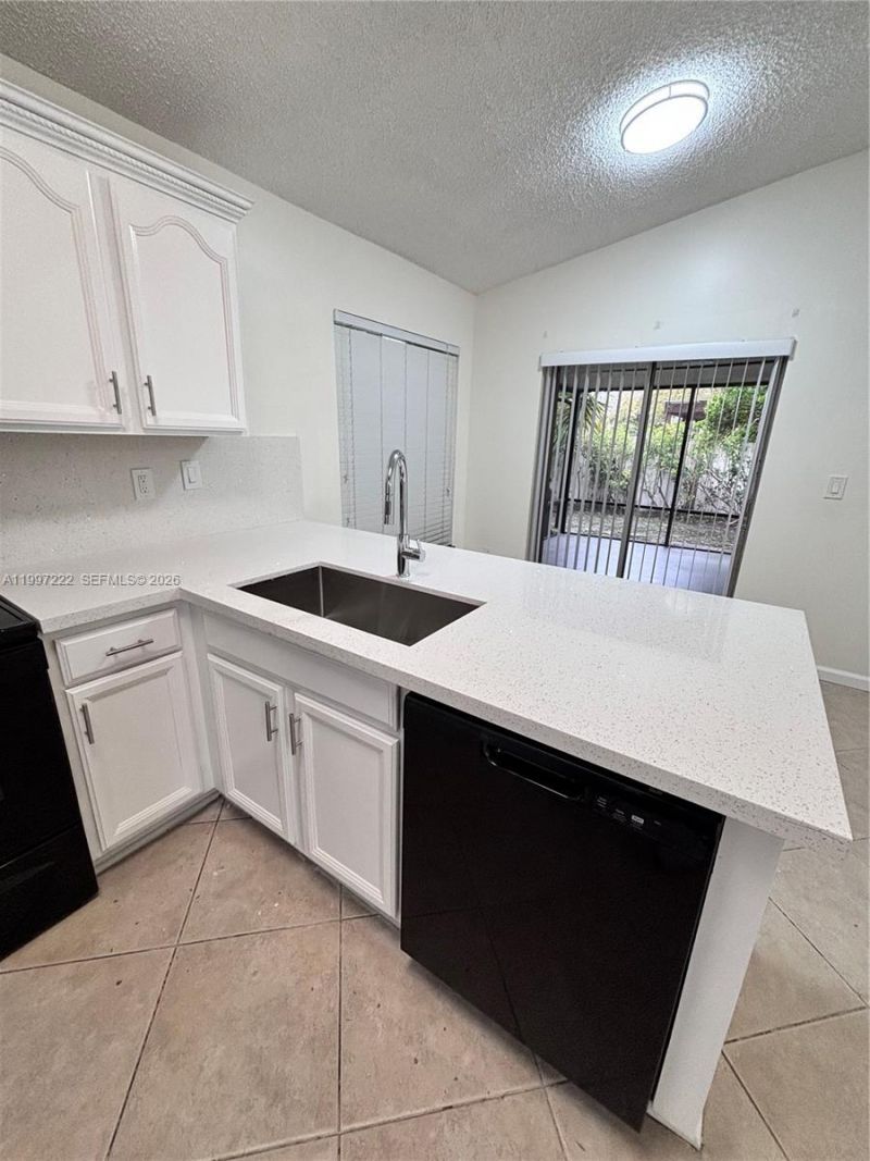 821 W Beckley Sq , Unit 821, Davie, FL 33325 Photo