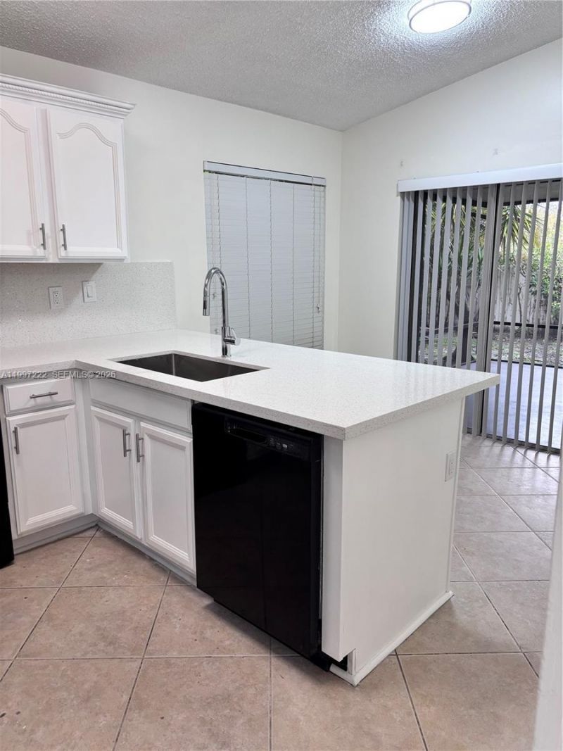 821 W Beckley Sq , Unit 821, Davie, FL 33325 Photo