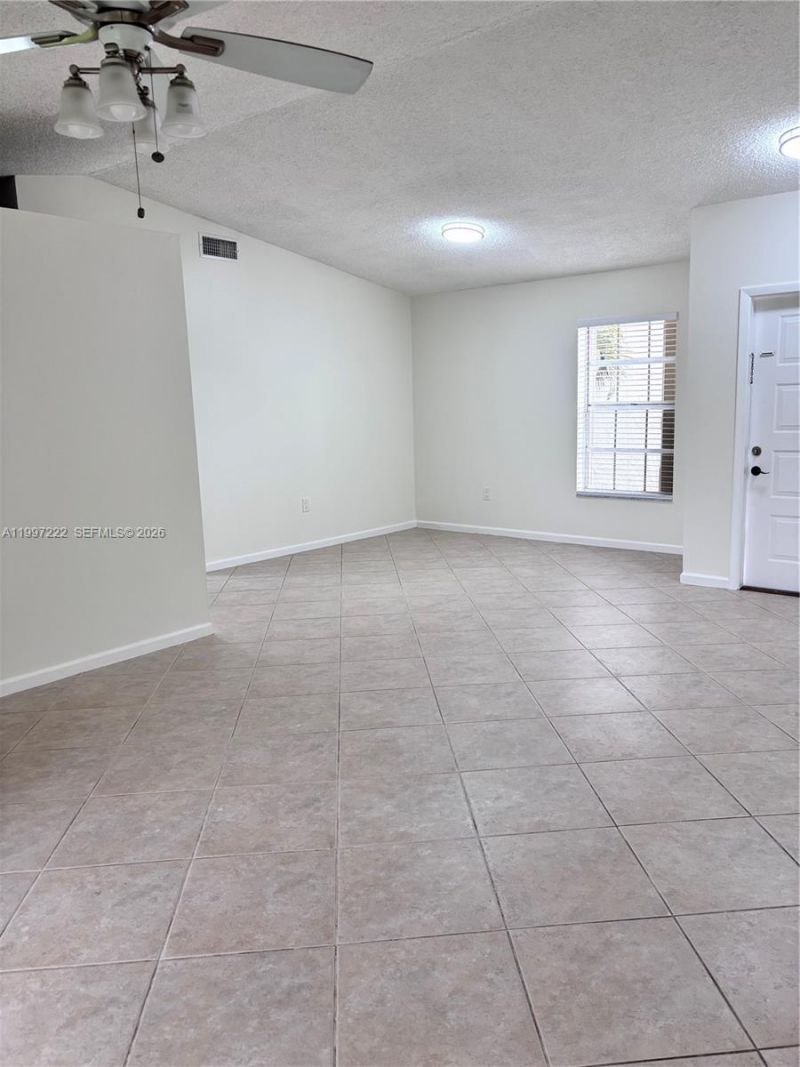 821 W Beckley Sq , Unit 821, Davie, FL 33325 Photo