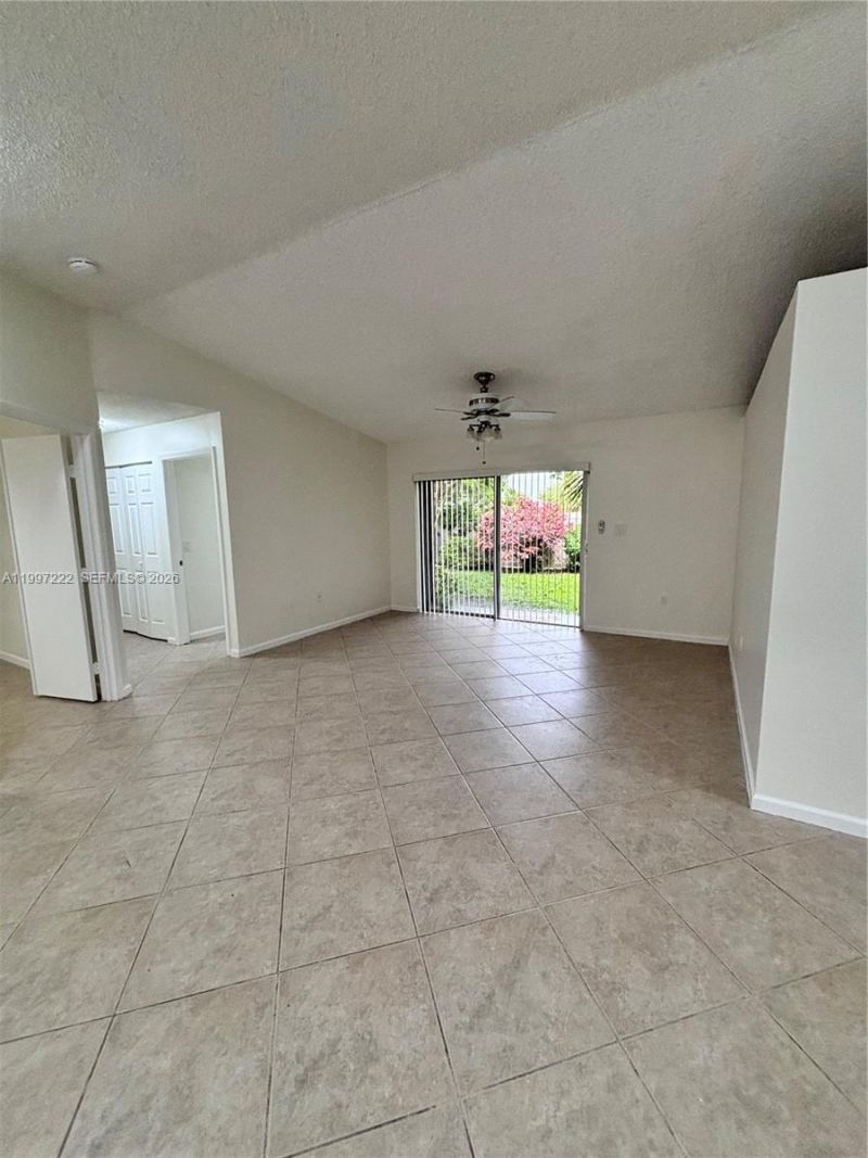 821 W Beckley Sq , Unit 821, Davie, FL 33325 Photo