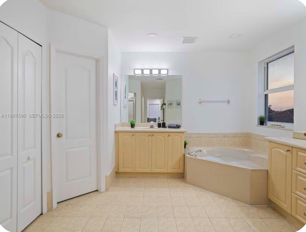 15411 SW 36th Ter, Miami, FL 33185 Photo