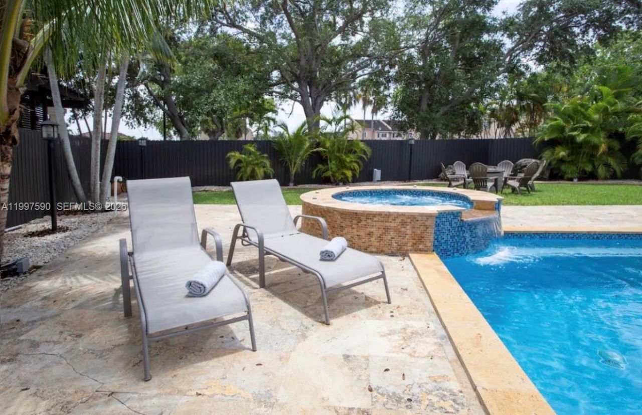 15411 SW 36th Ter , Miami, FL 33185 Photo