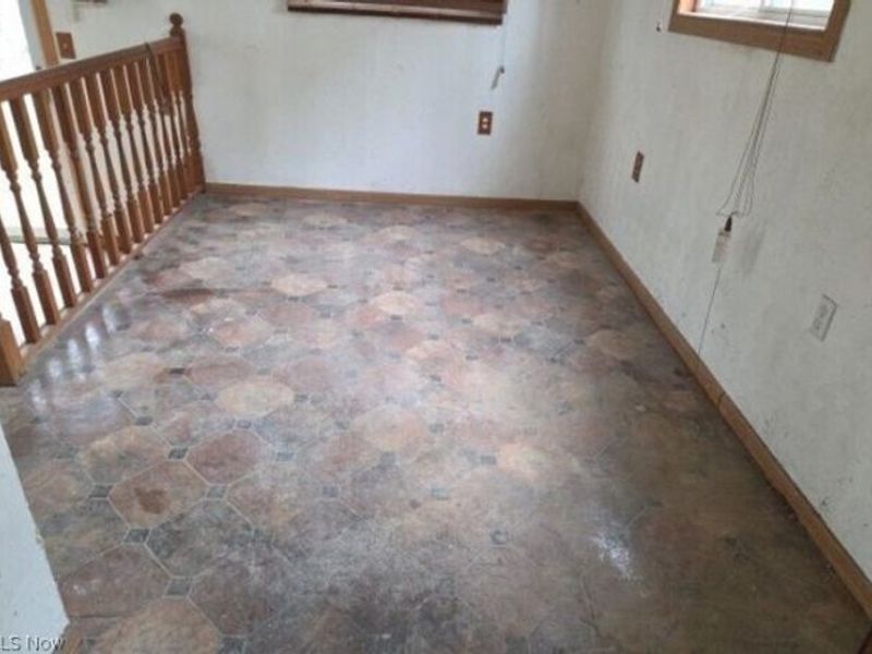 12800 Rexwood Avenue , Garfield Heights, OH 44105 Photo 10