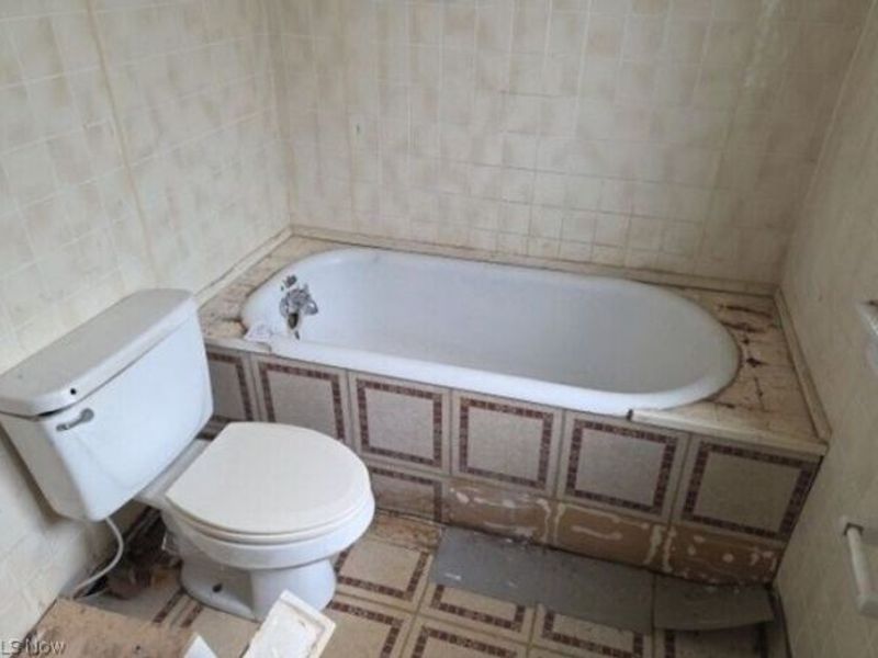 12800 Rexwood Avenue , Garfield Heights, OH 44105 Photo 14