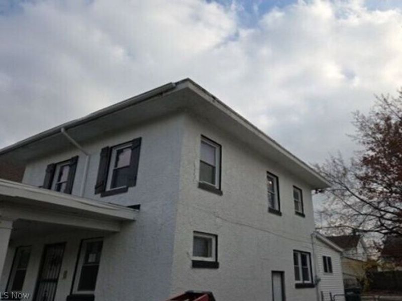 12800 Rexwood Avenue , Garfield Heights, OH 44105 Photo 3