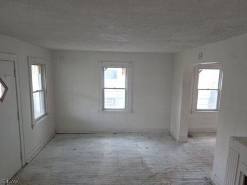 12800 Rexwood Avenue , Garfield Heights, OH 44105 Photo 5