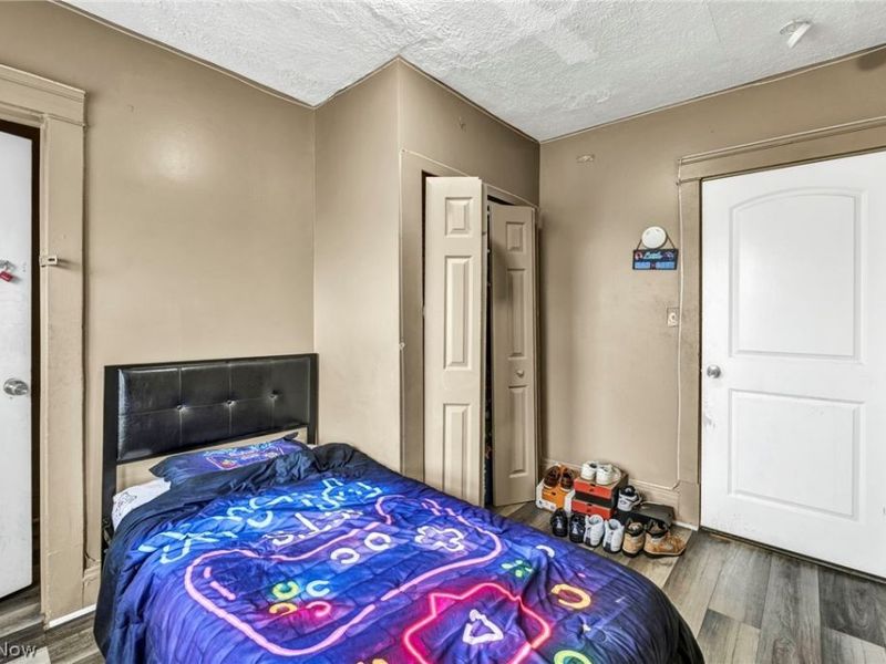 7914 Dorver Avenue, Cleveland, OH 44105 Photo 24