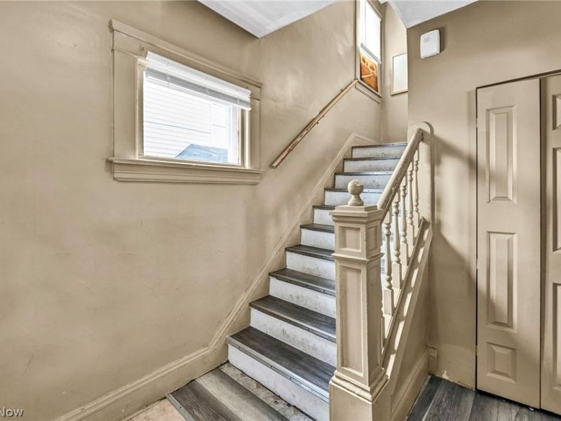 7914 Dorver Avenue, Cleveland, OH 44105 Photo 8