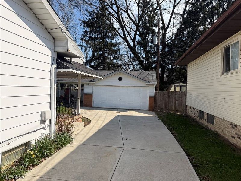 10272 North Church Drive, Parma Heights, OH 44130 Photo 2