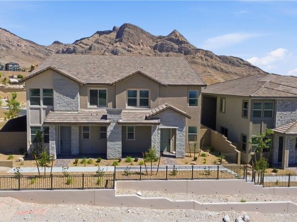 12143 Red Iris Ave, Las Vegas, NV 89138