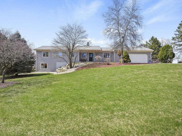 4633 Toepfer Road, Middleton, WI 53562