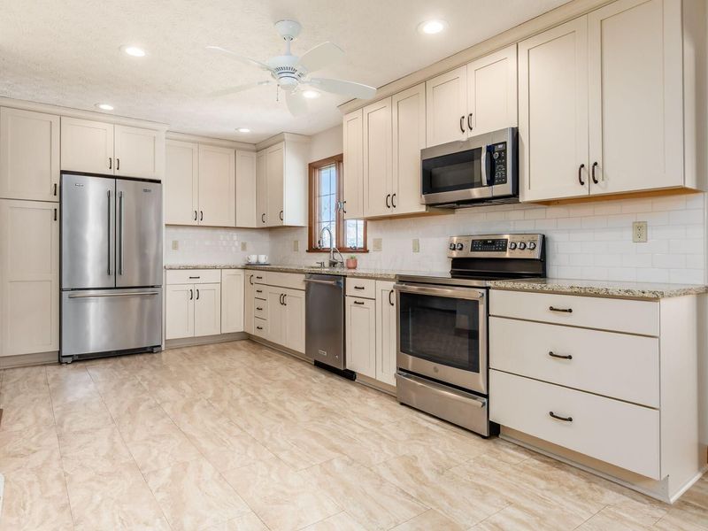 6750 Rovilla Road, Blacklick, OH 43004 Photo 16