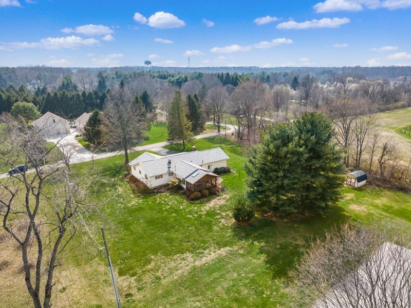 6750 Rovilla Road, Blacklick, OH 43004 Photo 2