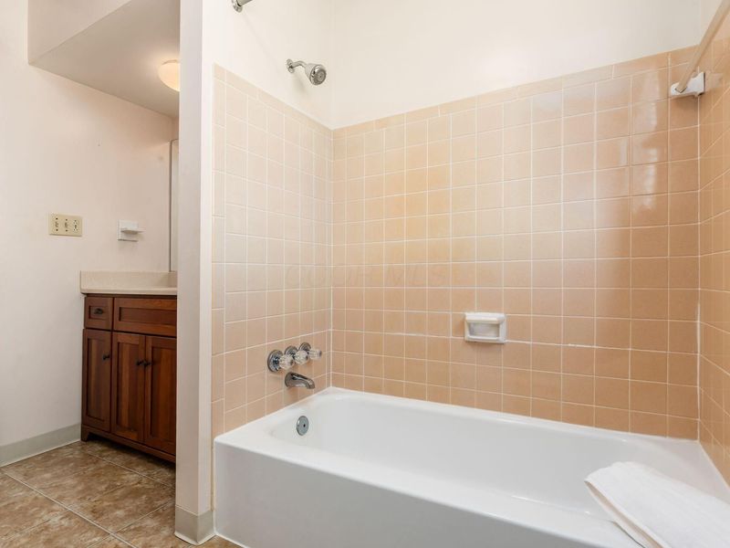 6750 Rovilla Road, Blacklick, OH 43004 Photo 28