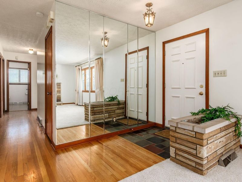 6750 Rovilla Road, Blacklick, OH 43004 Photo 8